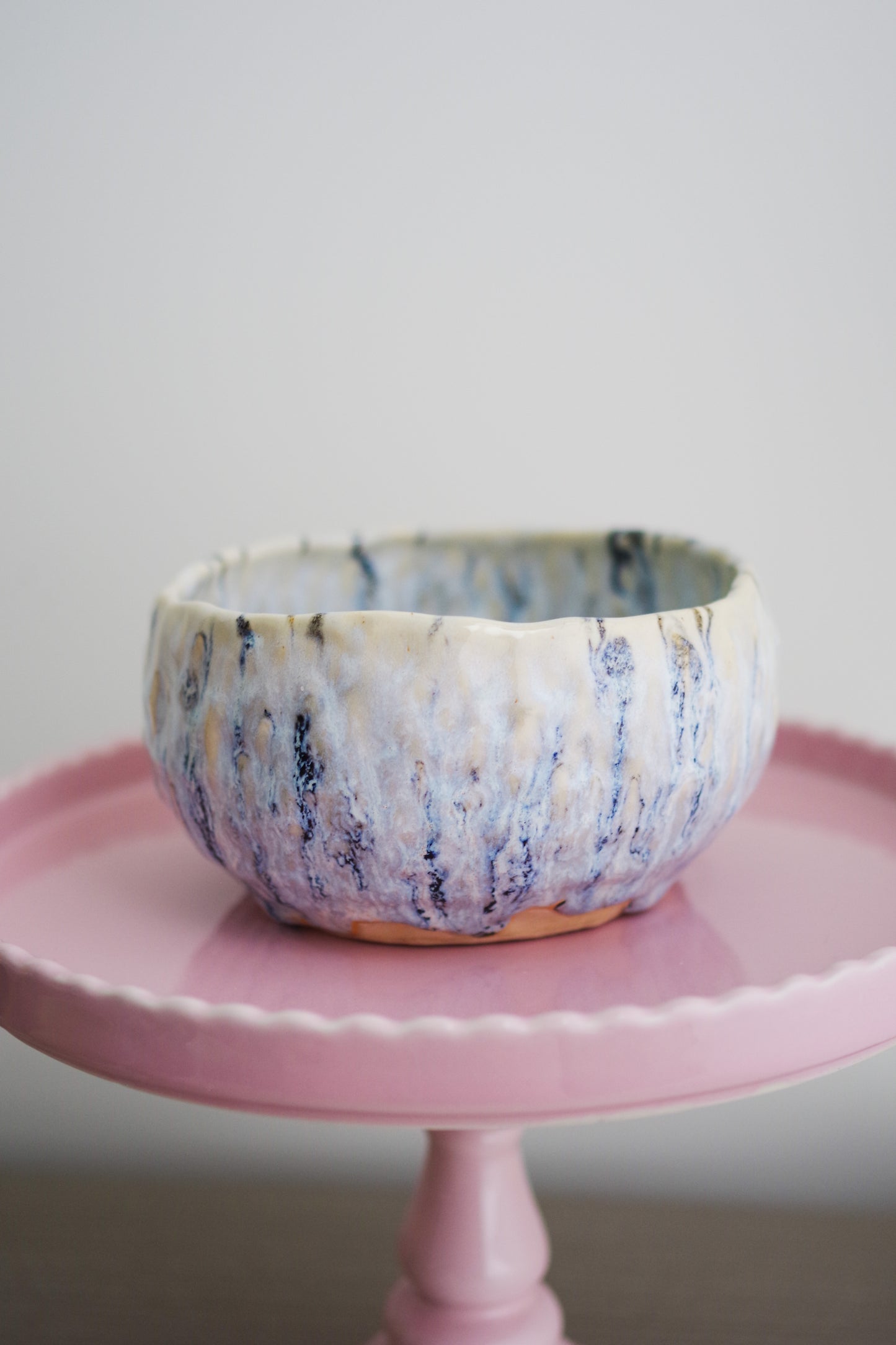 Black and white large drippy bowl